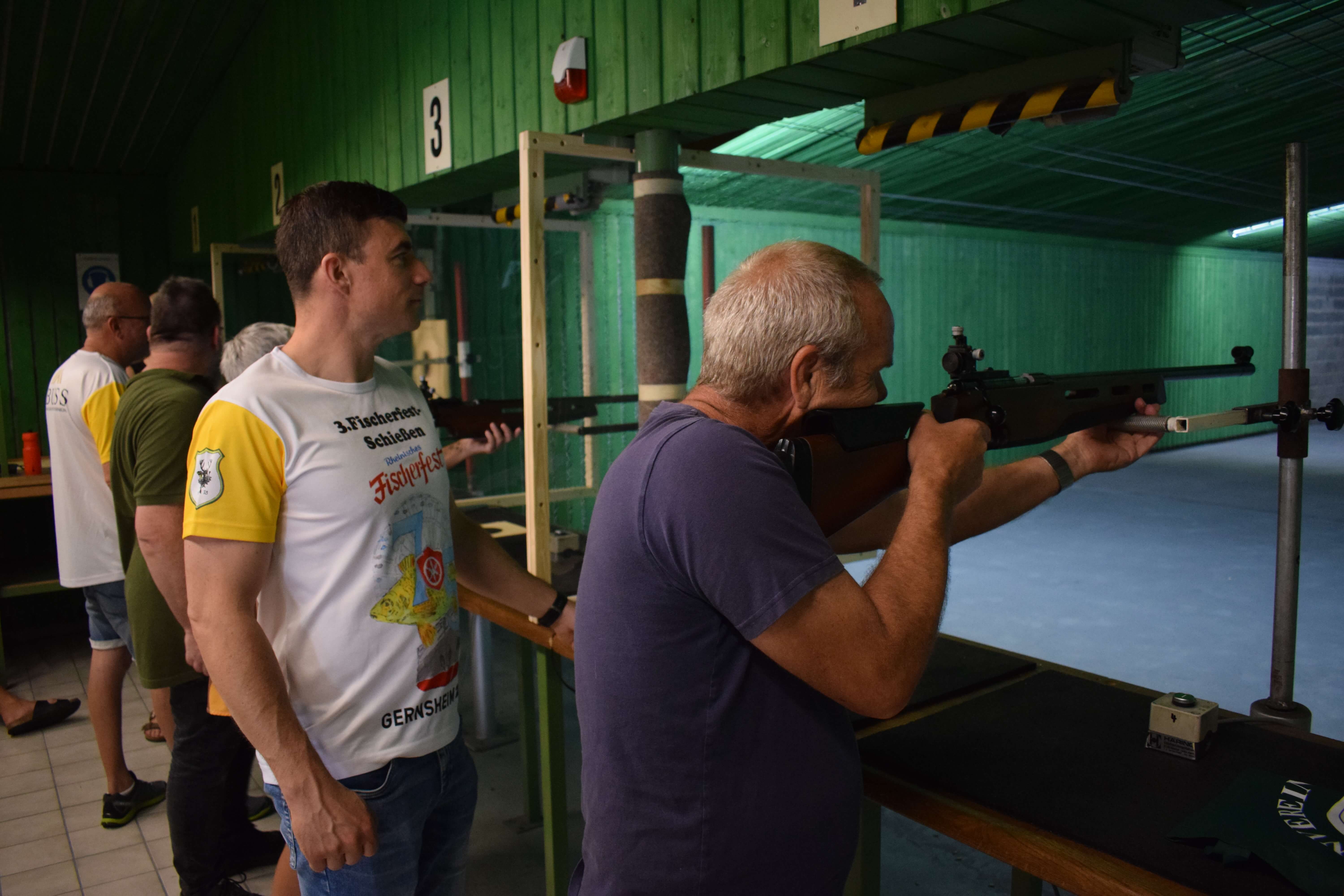 Schützen im Wettkampf Fischerfestpokal
